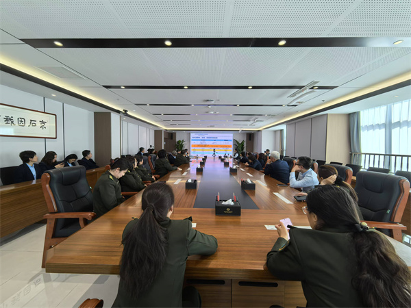 18e3000ec73402d3a9efc17a122f690.jpg 18e3000ec73402d3a9efc17a122f690.jpg